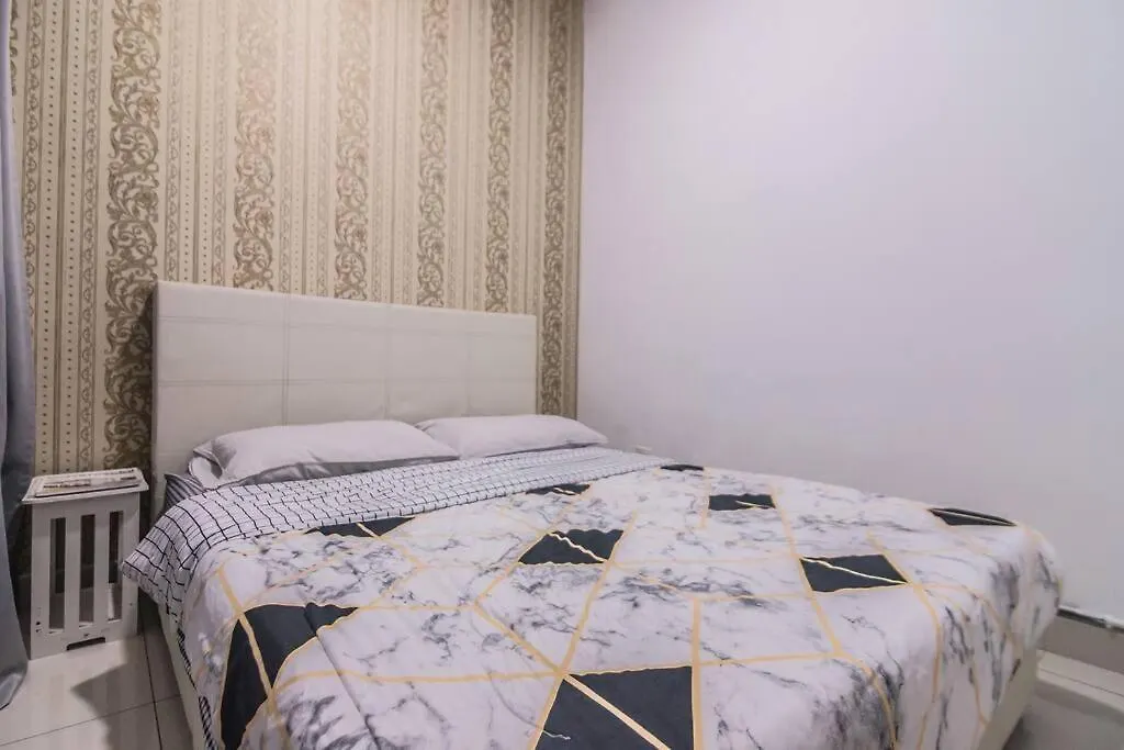 Maritime @ Sunrise+Sea View Apartment George Town